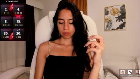 alyssabeauty_ online show from May 19, 1:56 am