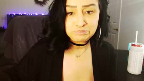 Alyssiaamorexo online show from May 13, 10:59 pm