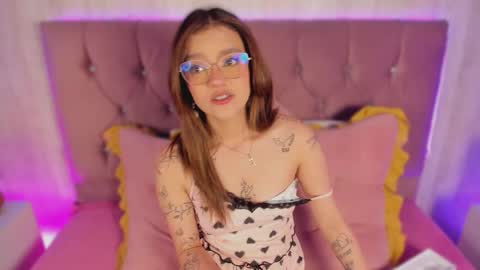 Alyy online show from March 27, 8:42 pm