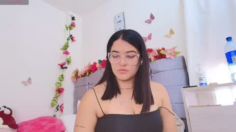 Isabella online show from May 1, 9:18 pm
