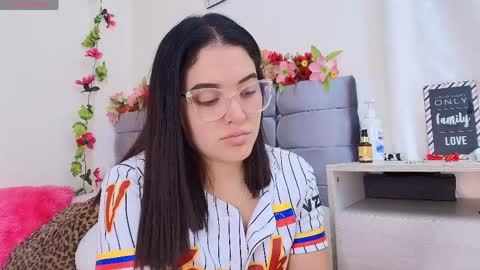 Isabella online show from May 23, 9:13 pm