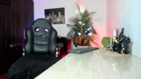 anny online show from May 12, 2:09 am