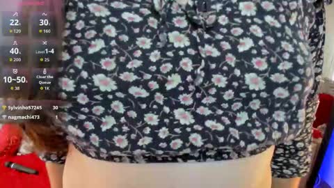 Hi Im AmaiaHelp me reach 100 likes online show from February 17, 7:46 pm