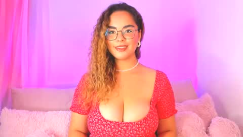 Snapshot of amalia_bennet chatting on March 4, 5:34 pm amalia bennet online show from March 4, 5:34 pm