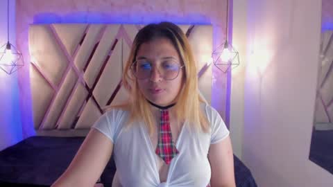 Amalia Im Back See you soon this January 7 at 10 pm Colombia time online show from January 10, 2:57 am