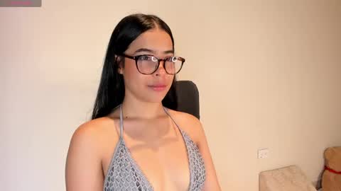 Amalia    real MIA  online show from May 14, 1:22 am