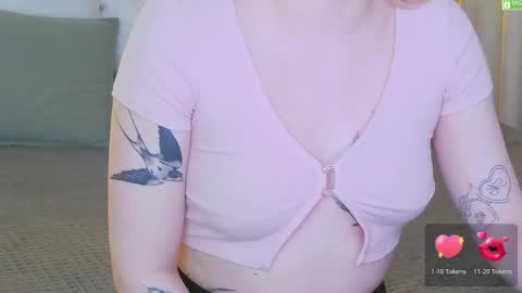 Amalia online show from May 14, 4:46 pm