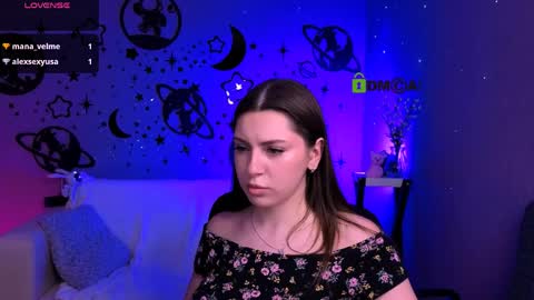 Amalia online show from April 6, 8:32 pm