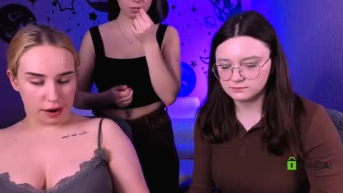 Amalia online show from May 5, 12:57 am