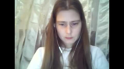 Dog mama online show from April 7, 8:22 pm