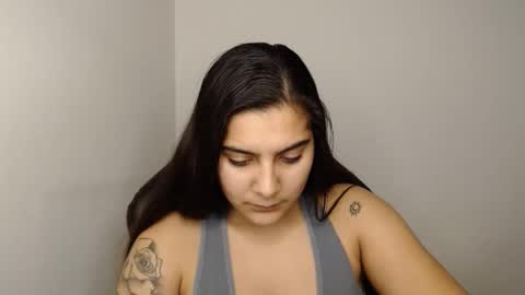 Snapshot of amanda5star chatting on January 17, 5:00 am The queen of the biceps online show from January 17, 5:00 am
