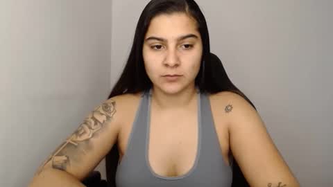 Snapshot of amanda5star chatting on January 26, 9:51 am The queen of the biceps online show from January 26, 9:51 am