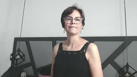 amanda_ramirez online show from May 19, 8:49 pm