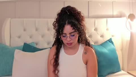 Amanda Rios online show from May 6, 11:20 pm