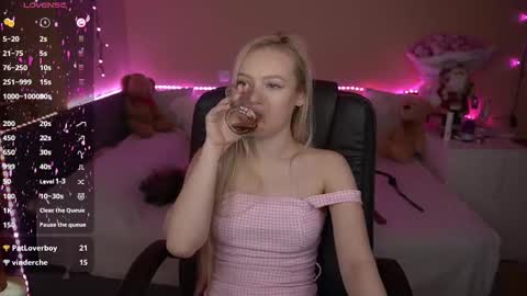 Amanda online show from January 11, 8:19 am