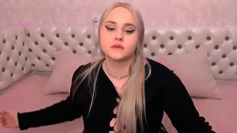 amanemisa19 online show from December 23, 8:25 pm