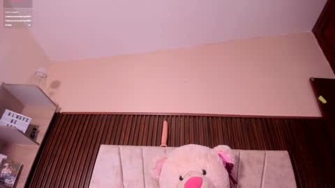 amara_brunet online show from December 5, 4:08 pm