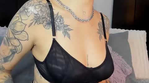 -  A M A R A - online show from October 9, 12:26 am