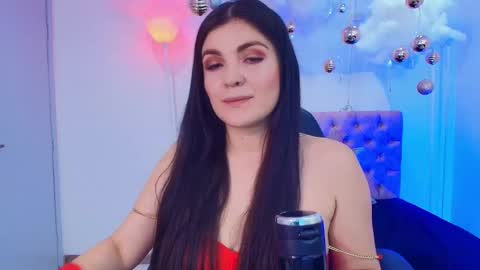 Amara Vega  online show from December 19, 11:50 am
