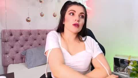Amara Vega  online show from December 15, 12:17 pm