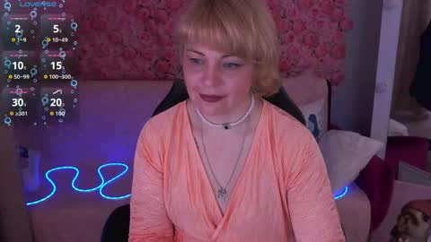 Sofia online show from May 11, 7:00 pm
