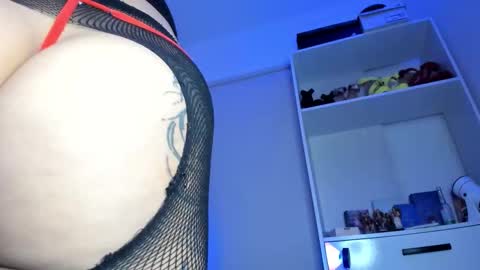 Snapshot of amarantha666 chatting on October 13, 2:53 pm Susan online show from October 13, 2:53 pm