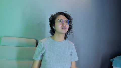 Emily online show from December 21, 11:55 am