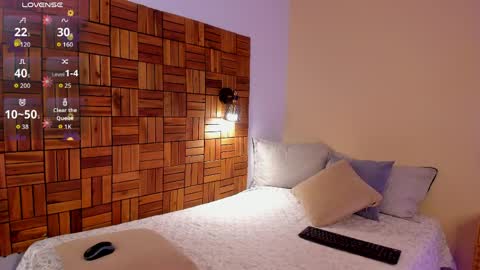 Ambar  online show from March 31, 9:15 pm