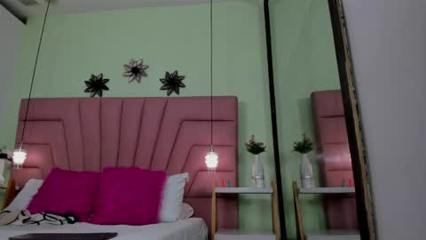 ambar85 online show from April 9, 11:15 am