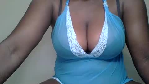 Mia online show from February 28, 1:15 am