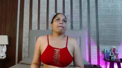 Ambar Jones online show from October 18, 11:35 am