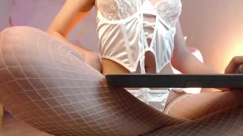Ambar online show from May 9, 10:45 pm