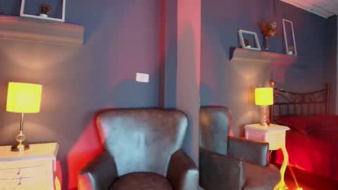 Ambar Oishi  online show from March 14, 4:41 pm