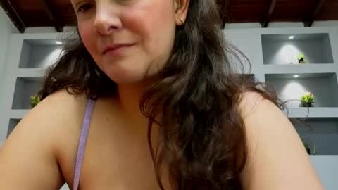 Ambar  online show from May 7, 12:42 pm