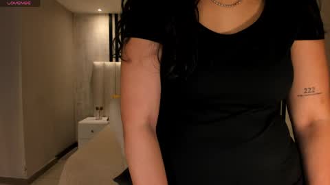 Ambar  online show from May 24, 11:31 am