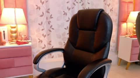 AmbarSantany  online show from May 29, 2:09 am