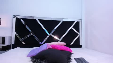   online show from January 11, 3:34 am