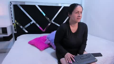   online show from January 17, 3:45 am