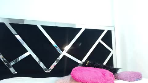   online show from December 14, 2:31 pm