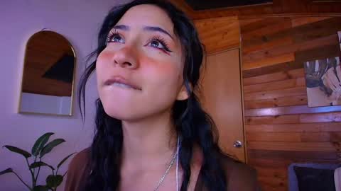 amber_curly online show from May 11, 6:27 pm