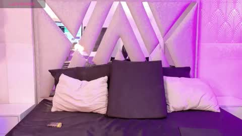 Snapshot of amber_fox09 chatting on September 23, 9:46 pm Amber online show from September 23, 9:46 pm