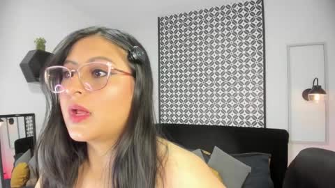Amber online show from April 28, 2:49 am