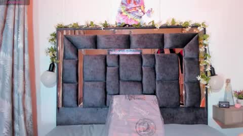 Amber  online show from March 28, 3:39 am