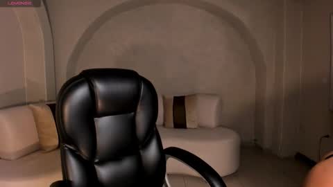  Amber   online show from December 1, 7:49 pm