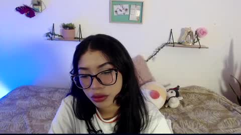 Amber Jeong online show from January 8, 11:09 pm