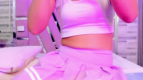 Amber online show from April 8, 6:54 pm