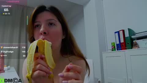 AmberRosewood online show from March 27, 8:26 am