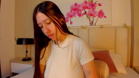 Amber online show from April 1, 1:41 pm