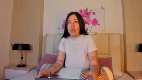 Amber online show from April 2, 1:41 pm