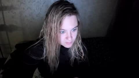 ambrosia__ online show from September 20, 5:50 am